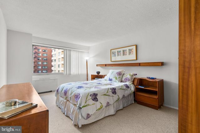 $560,000 | 4515 Willard Avenue, Unit 1210S, Chevy Chase, MD 20815