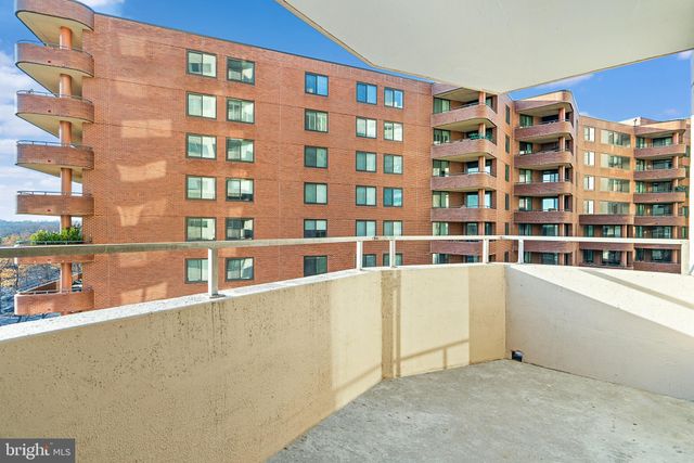 $560,000 | 4515 Willard Avenue, Unit 1210S, Chevy Chase, MD 20815