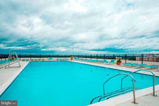 $560,000 | 4515 Willard Avenue, Unit 1210S, Chevy Chase, MD 20815