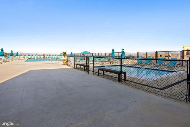 $560,000 | 4515 Willard Avenue, Unit 1210S, Chevy Chase, MD 20815