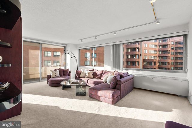 $560,000 | 4515 Willard Avenue, Unit 1210S, Chevy Chase, MD 20815