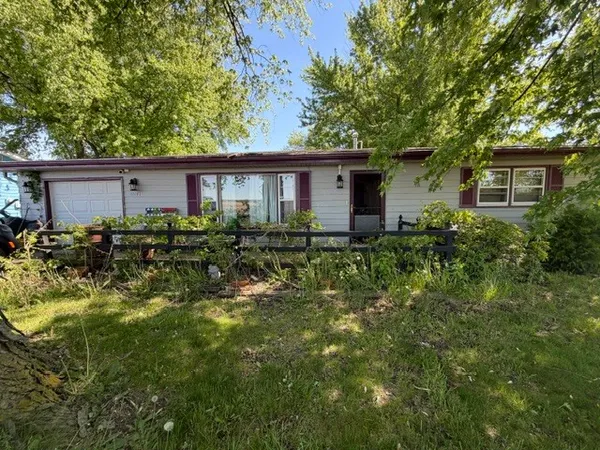 $110,000 | 11141 East Fisher Road, Rochelle, IL 61068