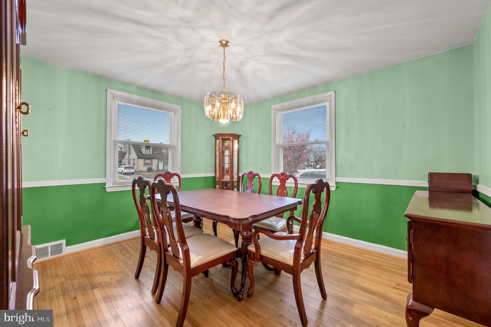 449 Claremont Road Springfield, PA 19064 - Photo 7 of 26 Dining Room