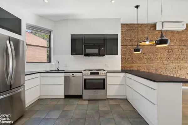 $3,750,000 | 7 East 129th Street | Central Harlem