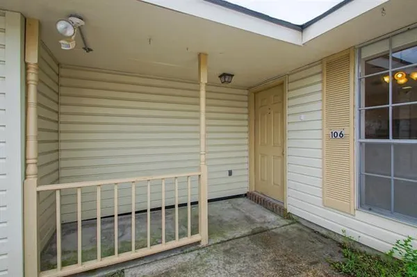 $113,750 | 106 Pkwy N Drive, Unit 4, Slidell, LA 70458