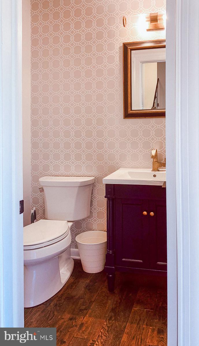 3301 Garrison Farms Road Pikesville, MD 21208 - Photo 12 of 41 Charming half-bath with elegant details.