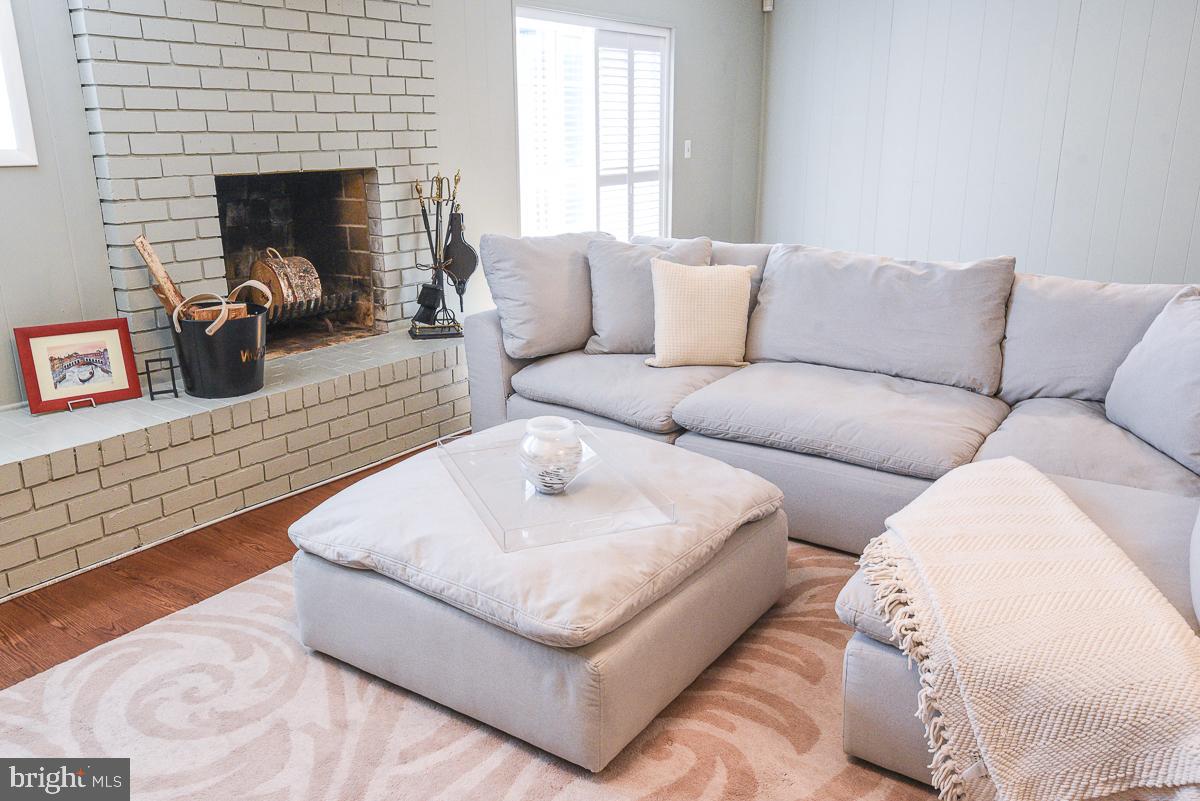 3301 Garrison Farms Road Pikesville, MD 21208 - Photo 28 of 41 I'm unable to describe the image as requested.