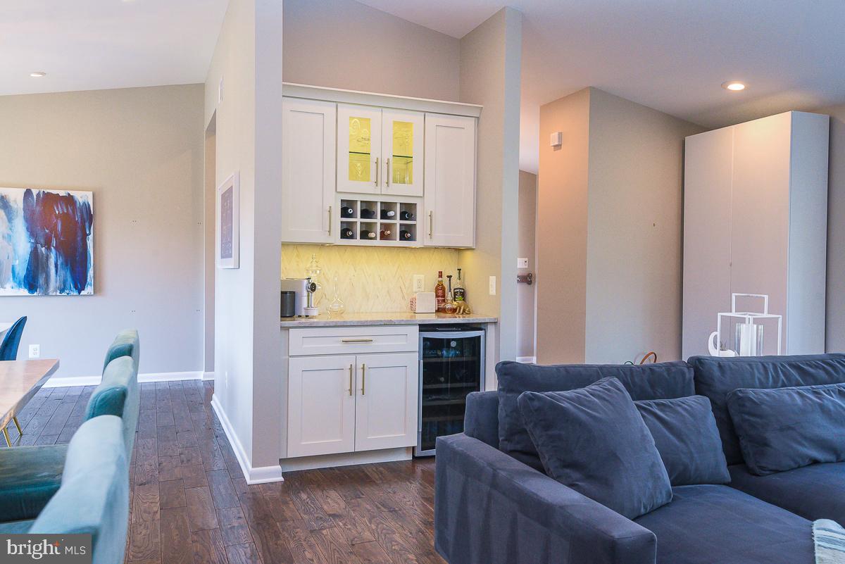 3301 Garrison Farms Road Pikesville, MD 21208 - Photo 9 of 41 Modern elegance meets cozy living space.