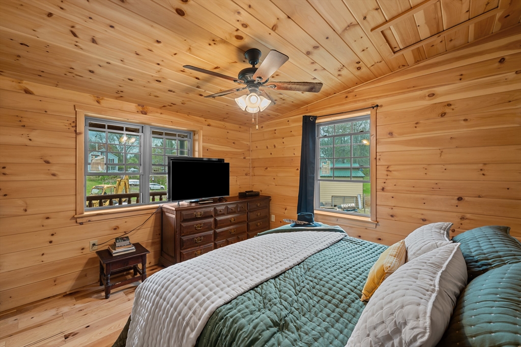 22 Carpenter Road Dudley, MA 01571 - Photo 17 of 32