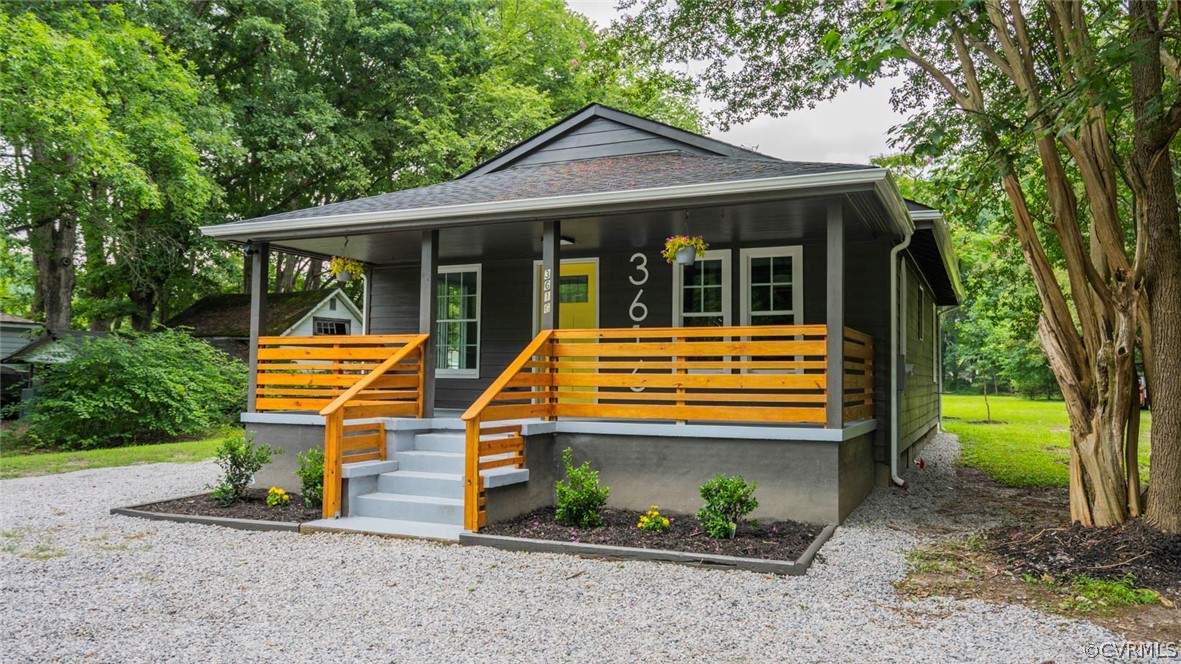 3616 Courthouse Road Hopewell, VA 23860 - Photo 1 of 40 a front view of a house with garden