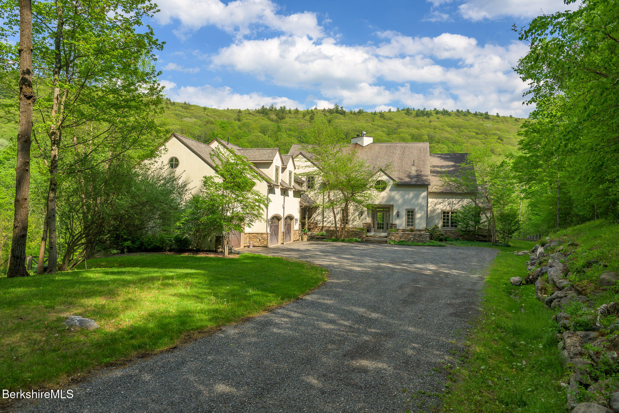 83 Maple Hill Road West Stockbridge, MA 01266 - Photo 5 of 78 a view of a city