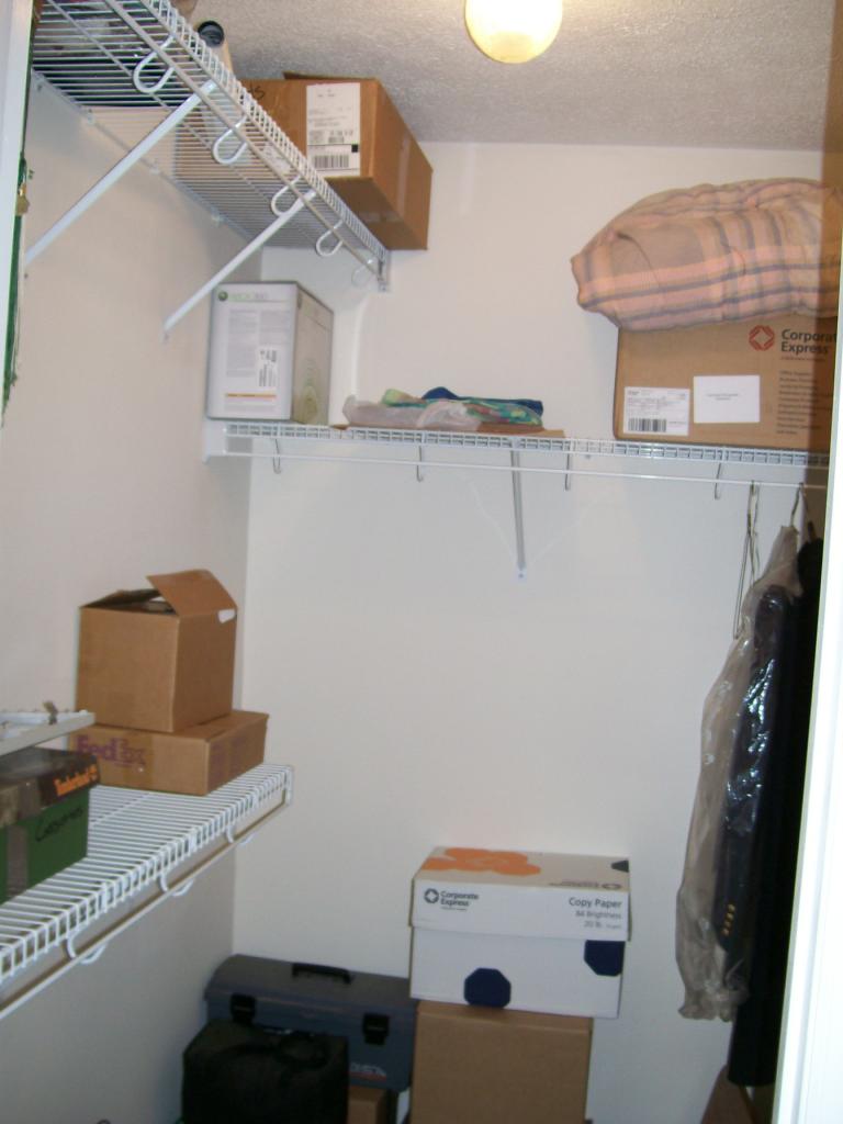 207 Farmington Road Hardy, VA 24101 - Photo 16 of 18 a bathroom with a sink and a mirror