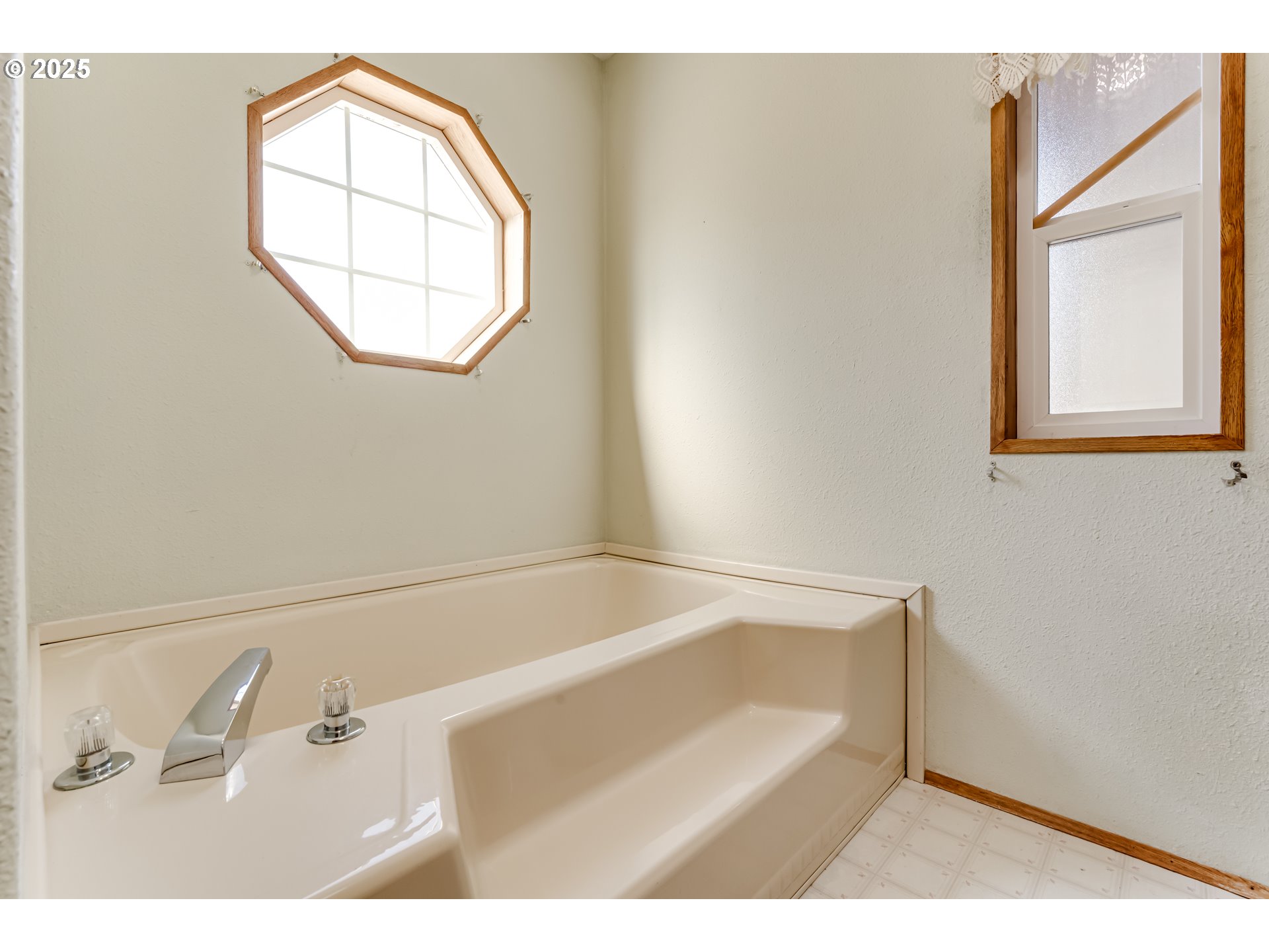 2150 Laura Street, Unit 204 Springfield, OR 97477 - Photo 29 of 33 Gallery Image 29
