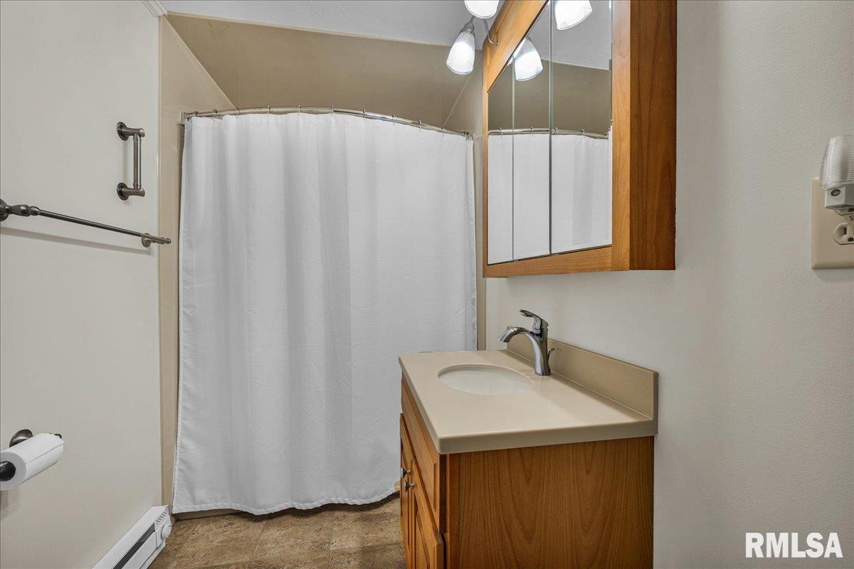 20443 North Hampton Road Chillicothe, IL 61523 - Photo 14 of 42 Gallery Image 14