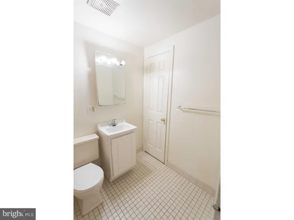 a bathroom with a bath tub