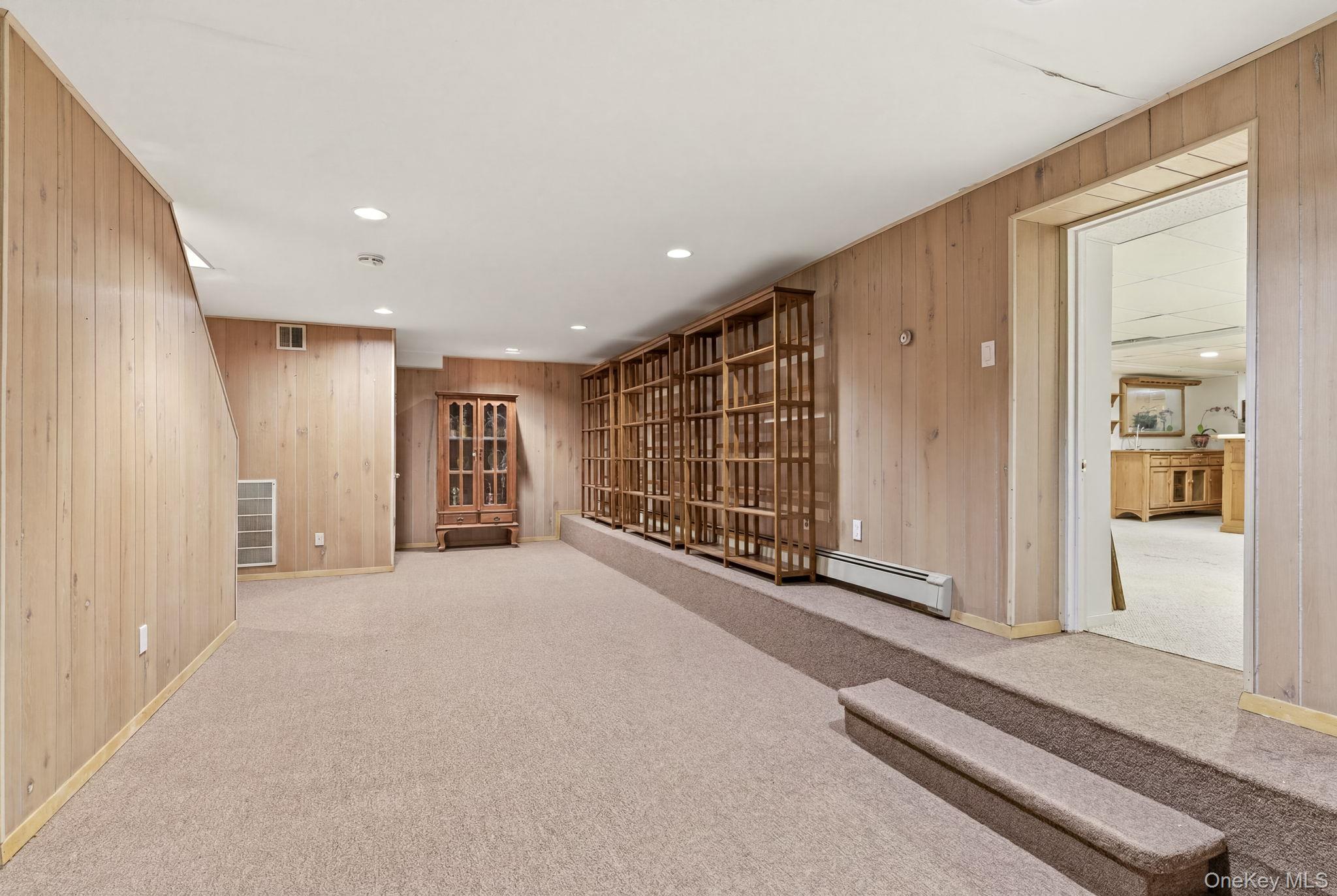 380 Duck Pond Road Locust Valley, NY 11560 - Photo 35 of 41