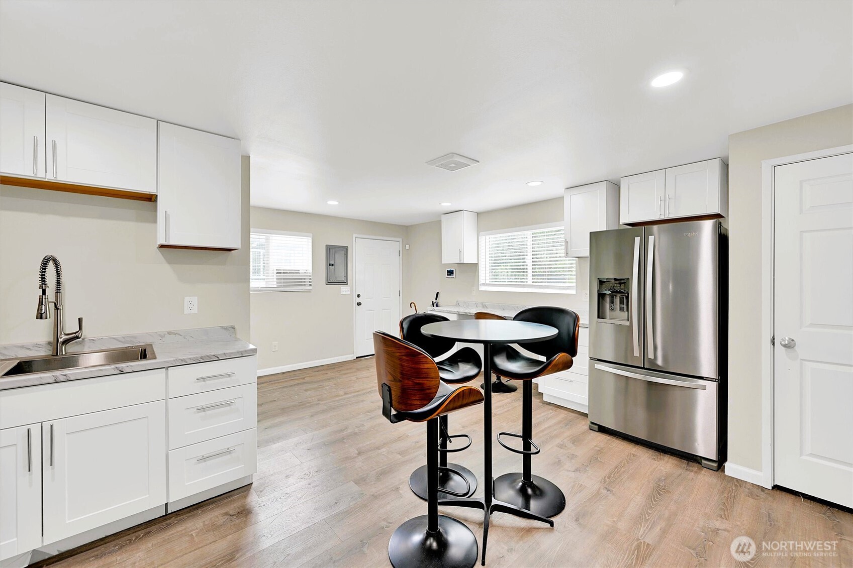 5511 Waller Road East Tacoma, WA 98443 - Photo 13 of 31 Gallery Image 13