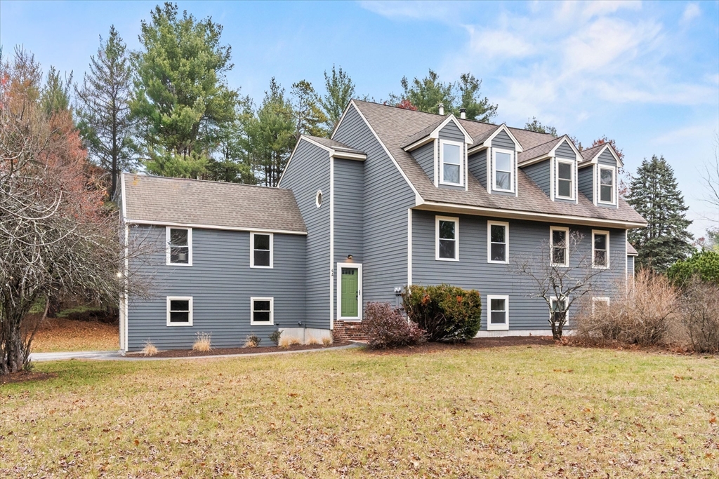 4R Quincy Road Londonderry, NH 03053 - Photo 1 of 33 Gallery Image 1