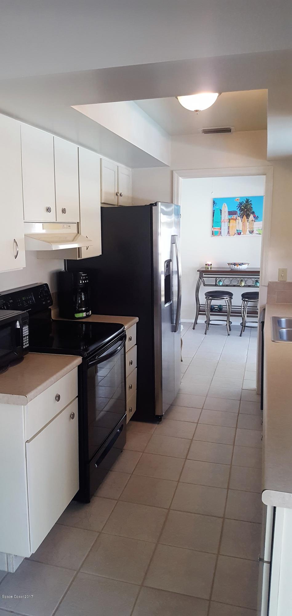 787 Apollo Circle Northeast Palm Bay, FL 32905 - Photo 5 of 11 Kitchen