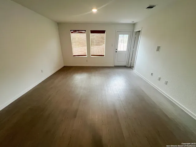 $1,495 | 14102 Enfield Falls, San Antonio, TX 78245