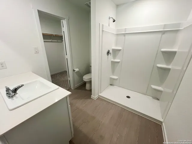 $1,495 | 14102 Enfield Falls, San Antonio, TX 78245