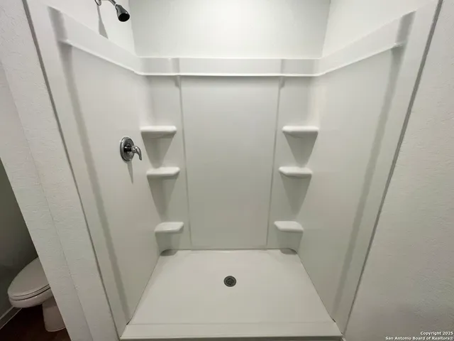 $1,495 | 14102 Enfield Falls, San Antonio, TX 78245