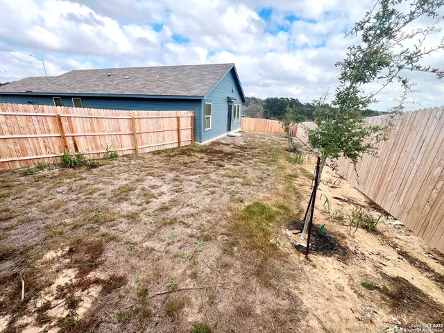 $1,495 | 14102 Enfield Falls, San Antonio, TX 78245