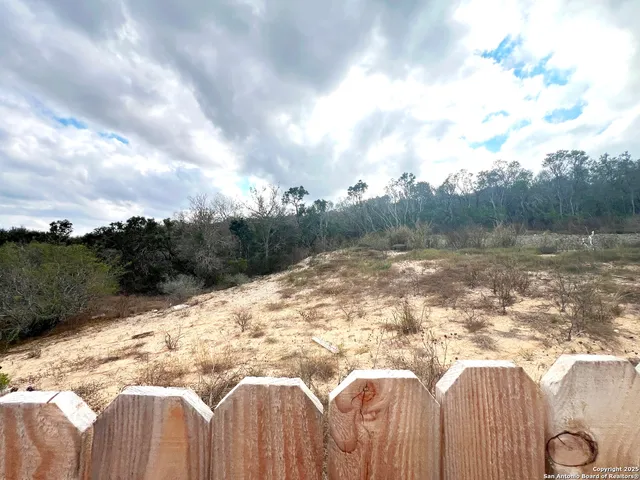 $1,495 | 14102 Enfield Falls, San Antonio, TX 78245