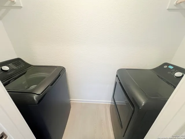 $1,495 | 14102 Enfield Falls, San Antonio, TX 78245