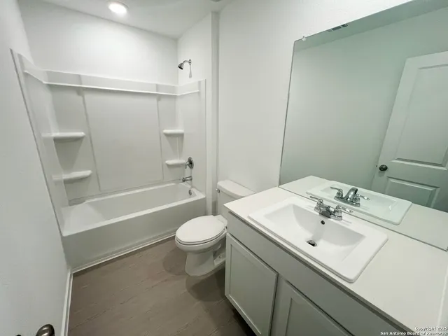 $1,495 | 14102 Enfield Falls, San Antonio, TX 78245