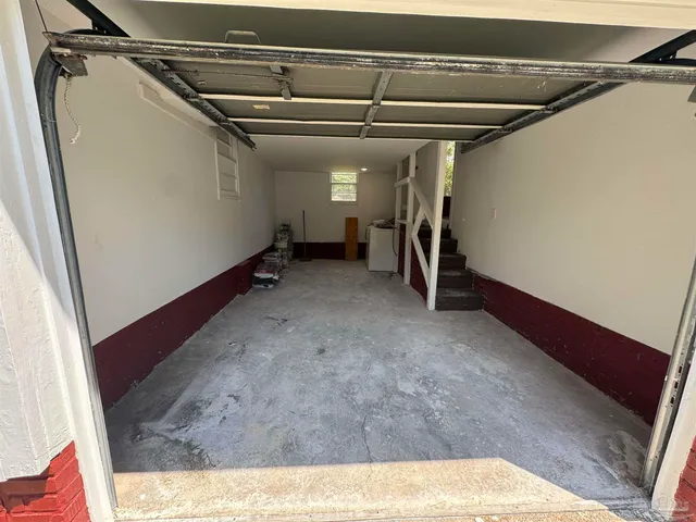 a view of utility room