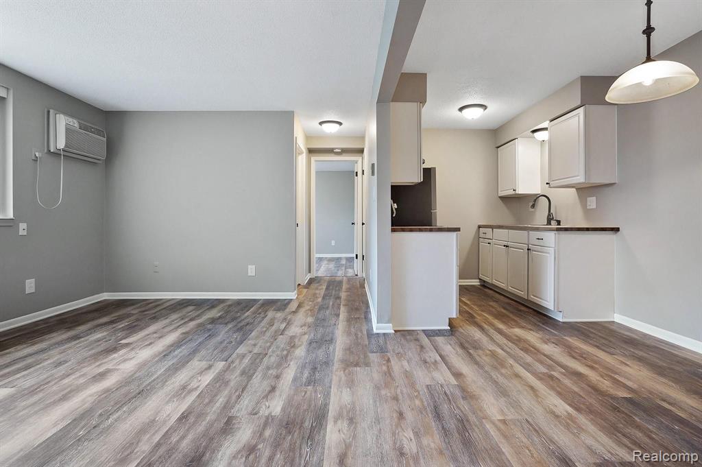 1627 South Riverside Avenue, Unit 4 St. Clair, MI 48079 - Photo 6 of 16