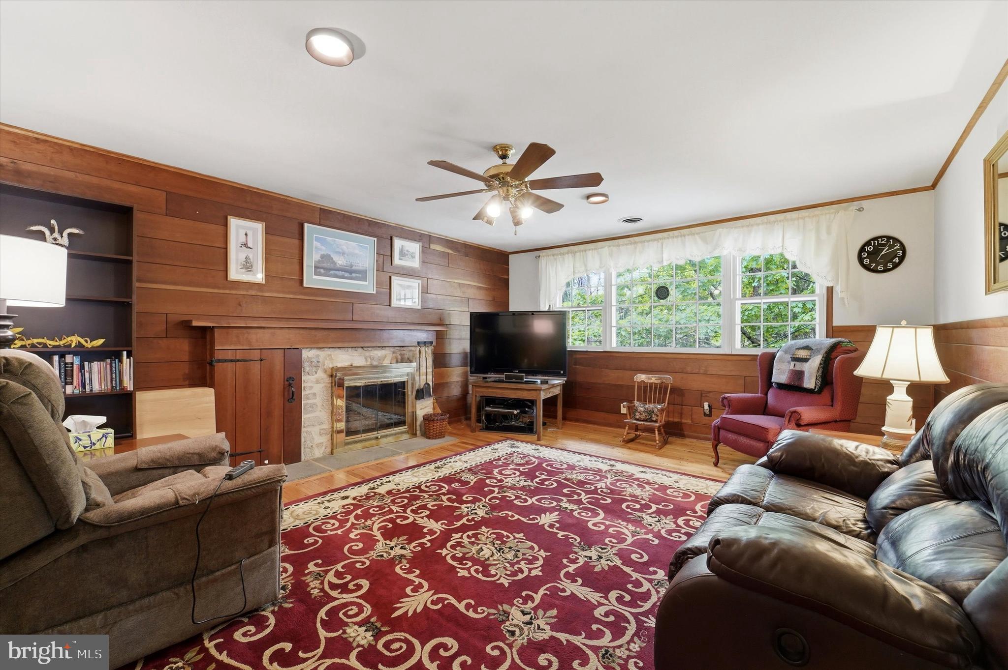 1811 Sharon Road Jenkintown, PA 19046 - Photo 11 of 31 Family Room