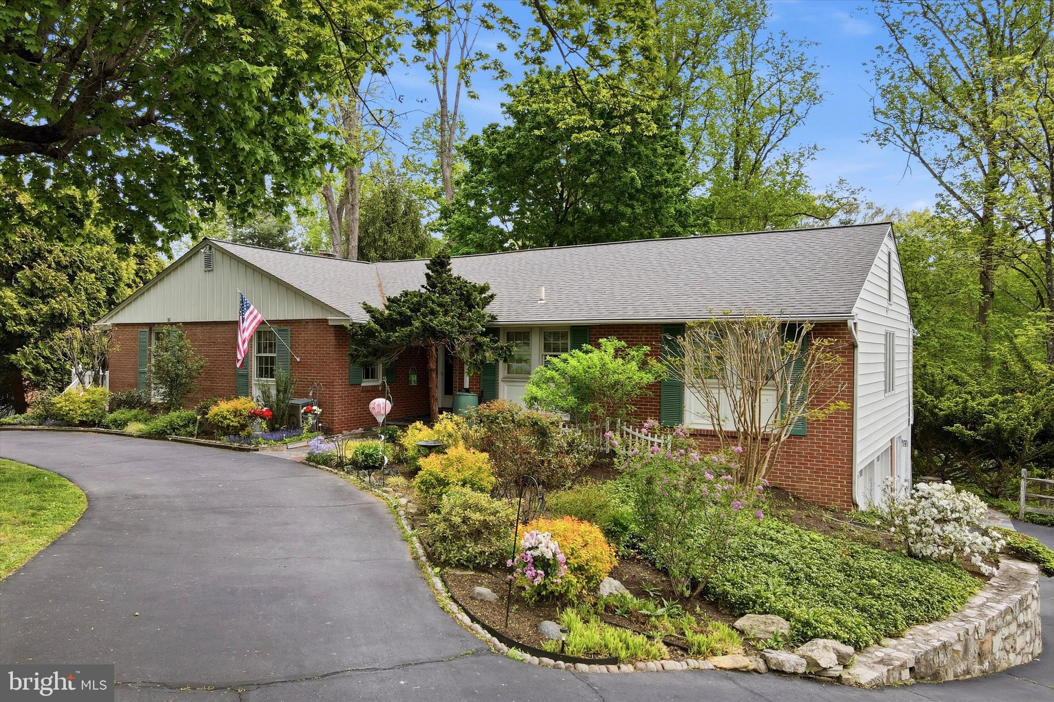 1811 Sharon Road Jenkintown, PA 19046 - Photo 25 of 31