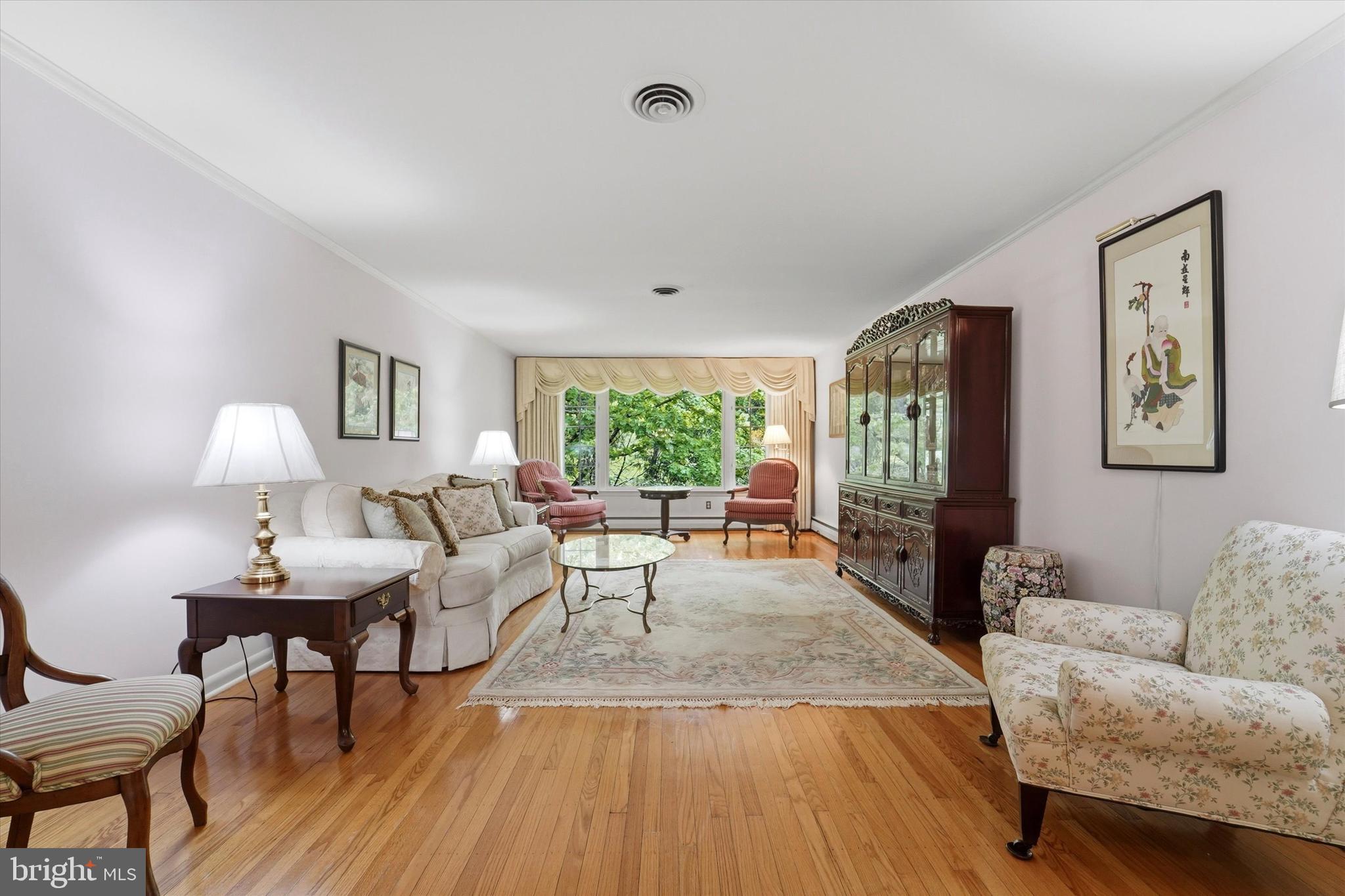 1811 Sharon Road Jenkintown, PA 19046 - Photo 4 of 31 Living Room w/ bay window