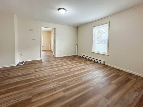 $3,350 | 143 Arlington Street, Unit 1, Framingham, MA 01702
