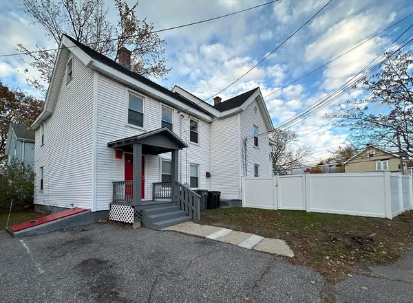 $3,350 | 143 Arlington Street, Unit 1, Framingham, MA 01702