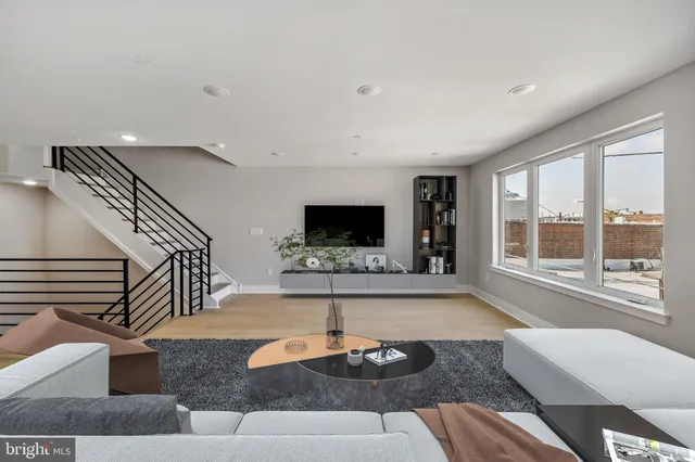 $622,500 | 1811 South Orianna Street, Unit B, Philadelphia, PA 19148