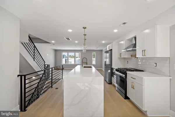 $615,000 | 1811 South Orianna Street, Unit B, Philadelphia, PA 19148