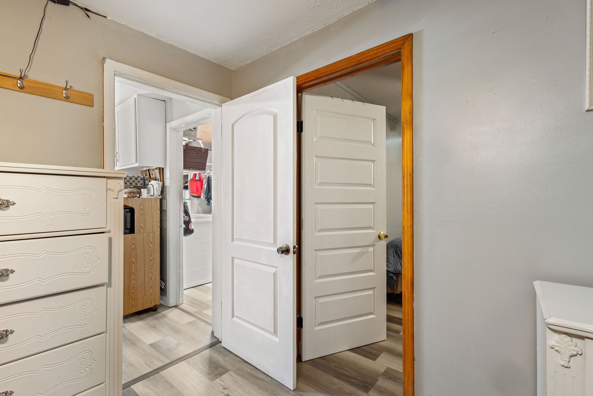 713 North Vine Street Winchester, TN 37398 - Photo 13 of 23 a view of closet