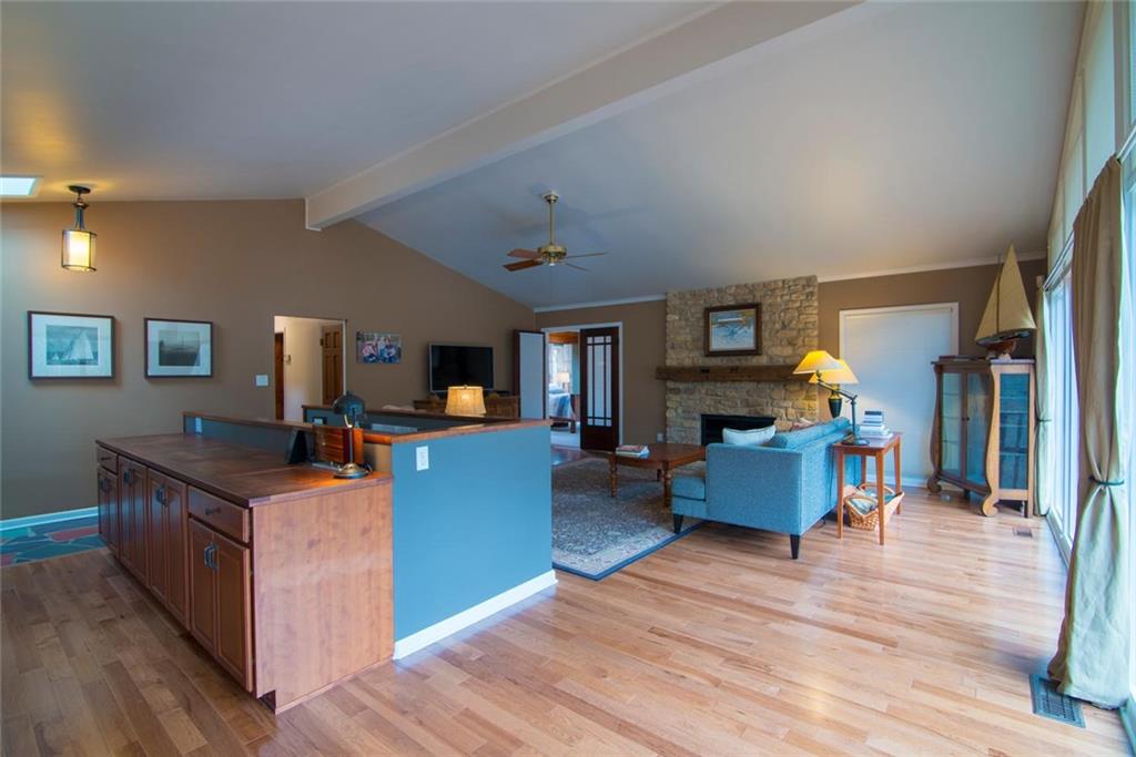 7901 Lantern Road Indianapolis, IN 46256 - Photo 5 of 44 Gallery Image 5