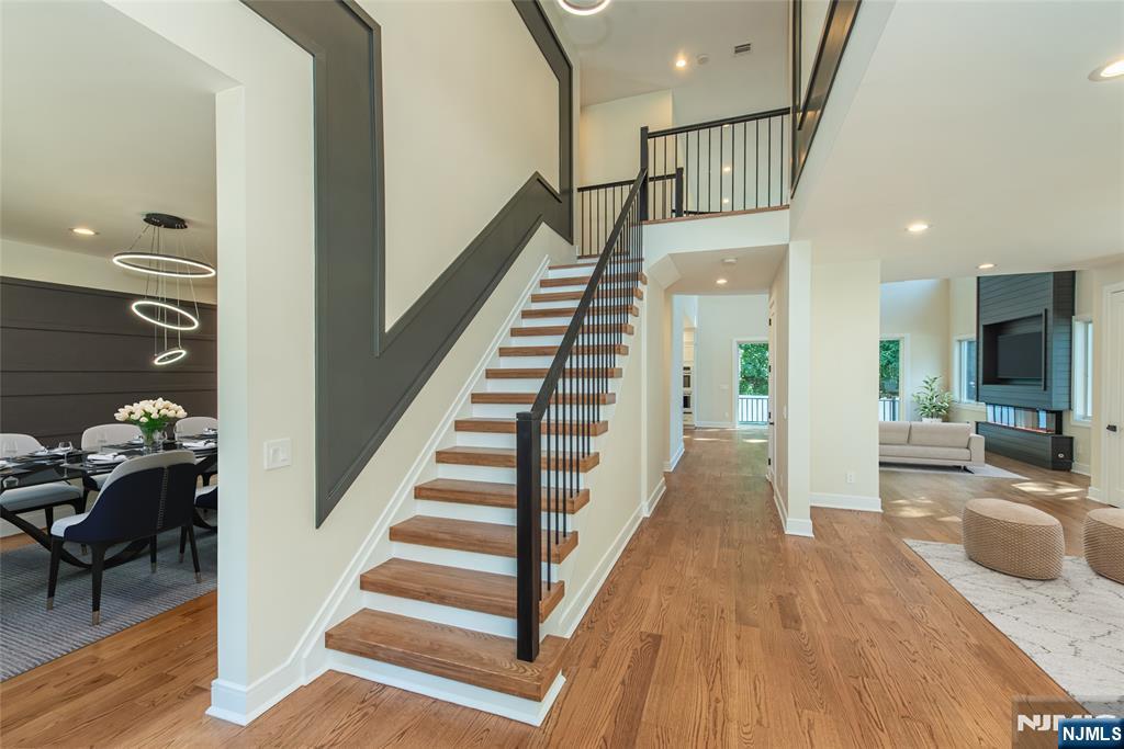 778 Wynetta Place Paramus, NJ 07652 - Photo 19 of 44 Gallery Image 19