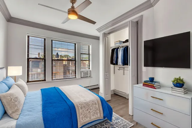 $4,240,000 | 4840 South Indiana Avenue, Chicago, IL 60615