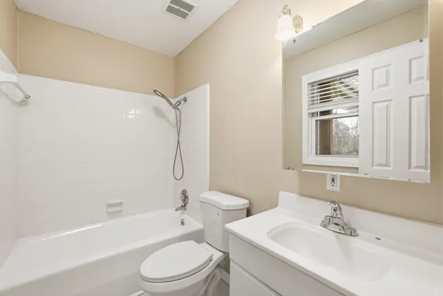 $2,600 | 7585 Skipper Lane, Tallahassee, FL 32317