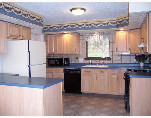 212 October Drive Butler, PA 16002 - Photo 3 of 7 Kitchen.