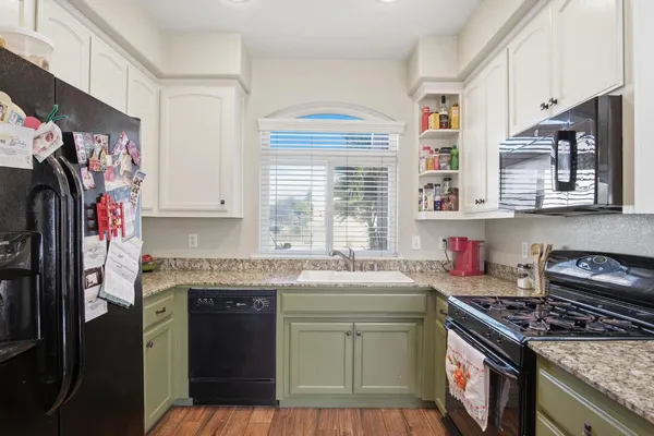 $399,900 | 1820 Green Sands Avenue, Atwater, CA 95301