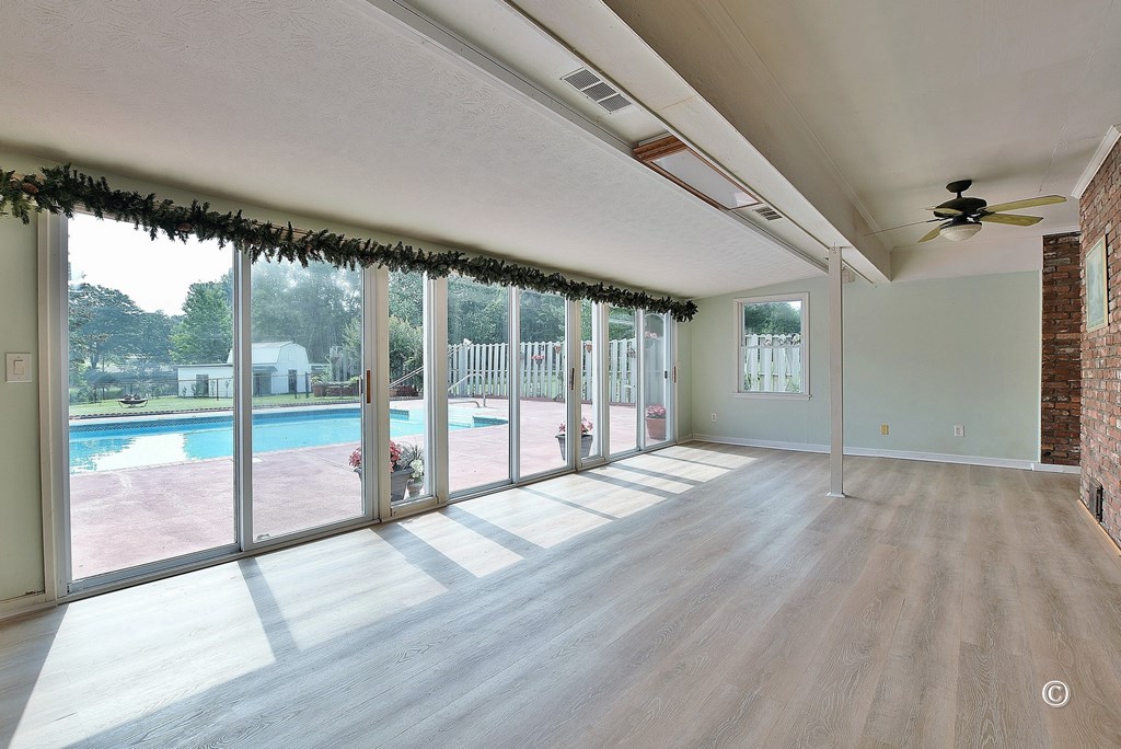 154 Meadow Lakes Dr Pine Mountain Pine Mountain, GA 31822 - Photo 14 of 47 Sun Room