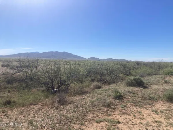 $3,000 | 324 North Unmarked Road, Unit 324, Willcox, AZ 85643