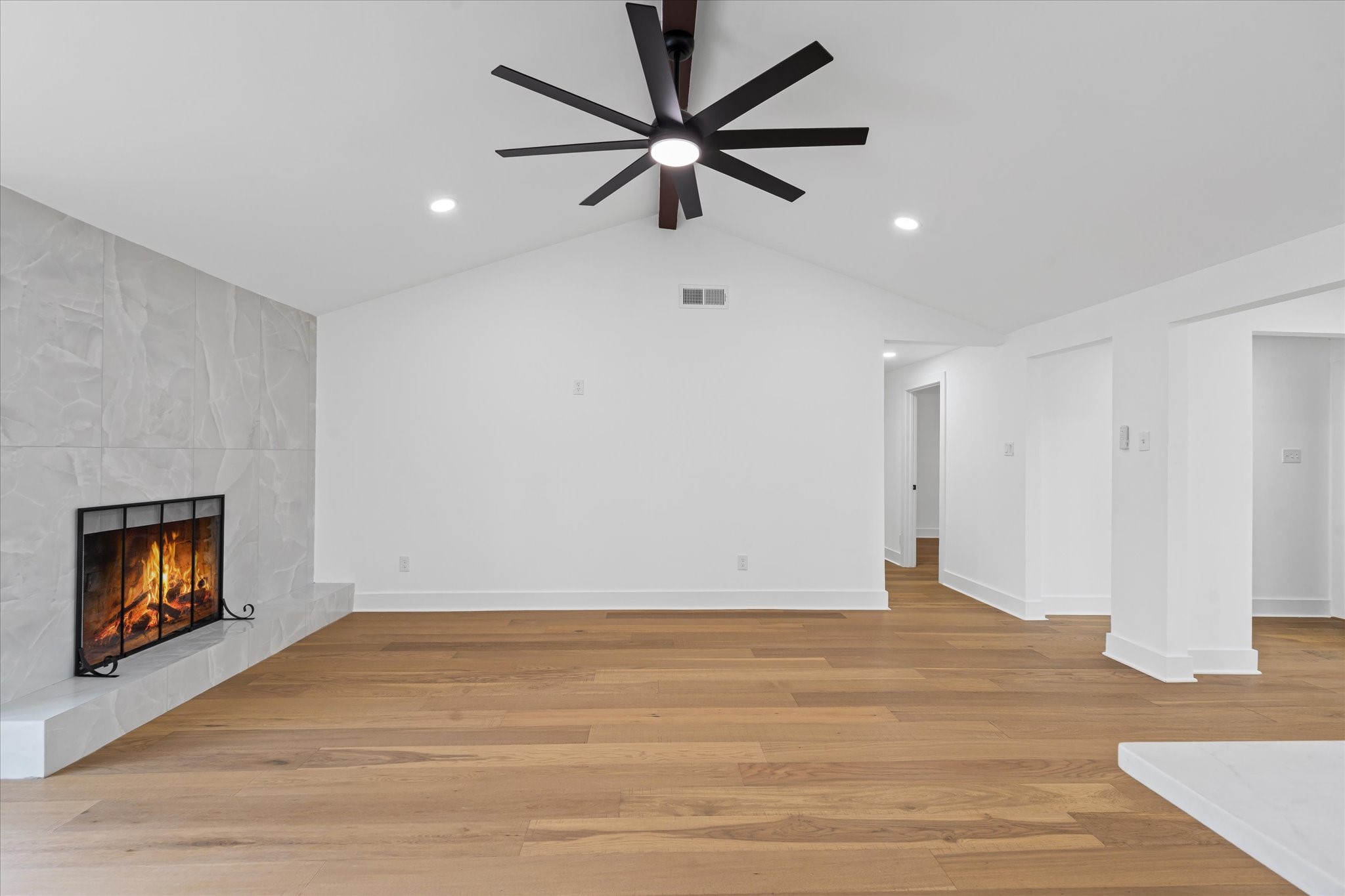 10730 Wickersham Lane Houston, TX 77042 - Photo 23 of 49