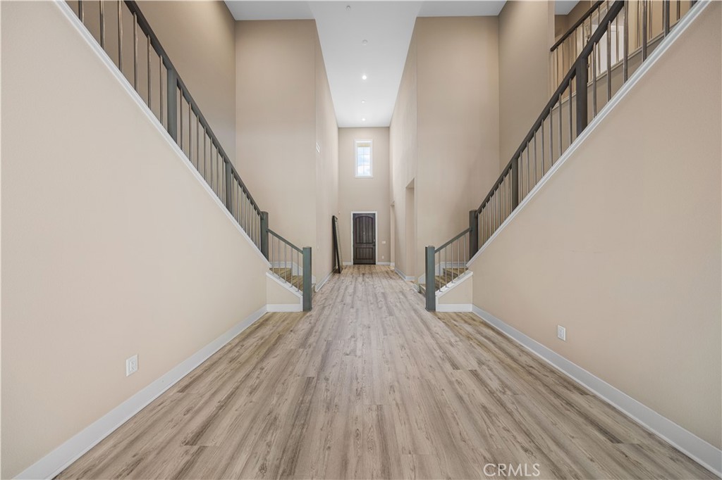 121 Interstellar Irvine, CA 92618 - Photo 13 of 43